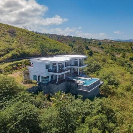 Villa Nambung Selong Belanak Exterior foto