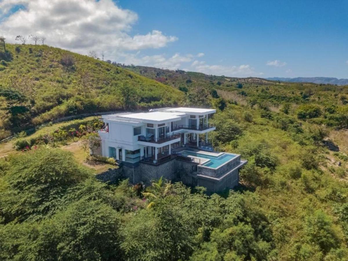 Villa Nambung Selong Belanak Exterior foto