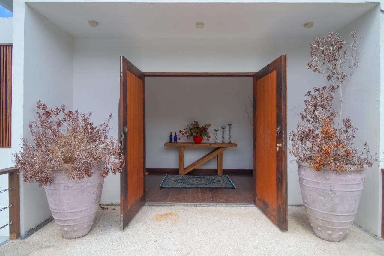 Villa Nambung Selong Belanak Exterior foto